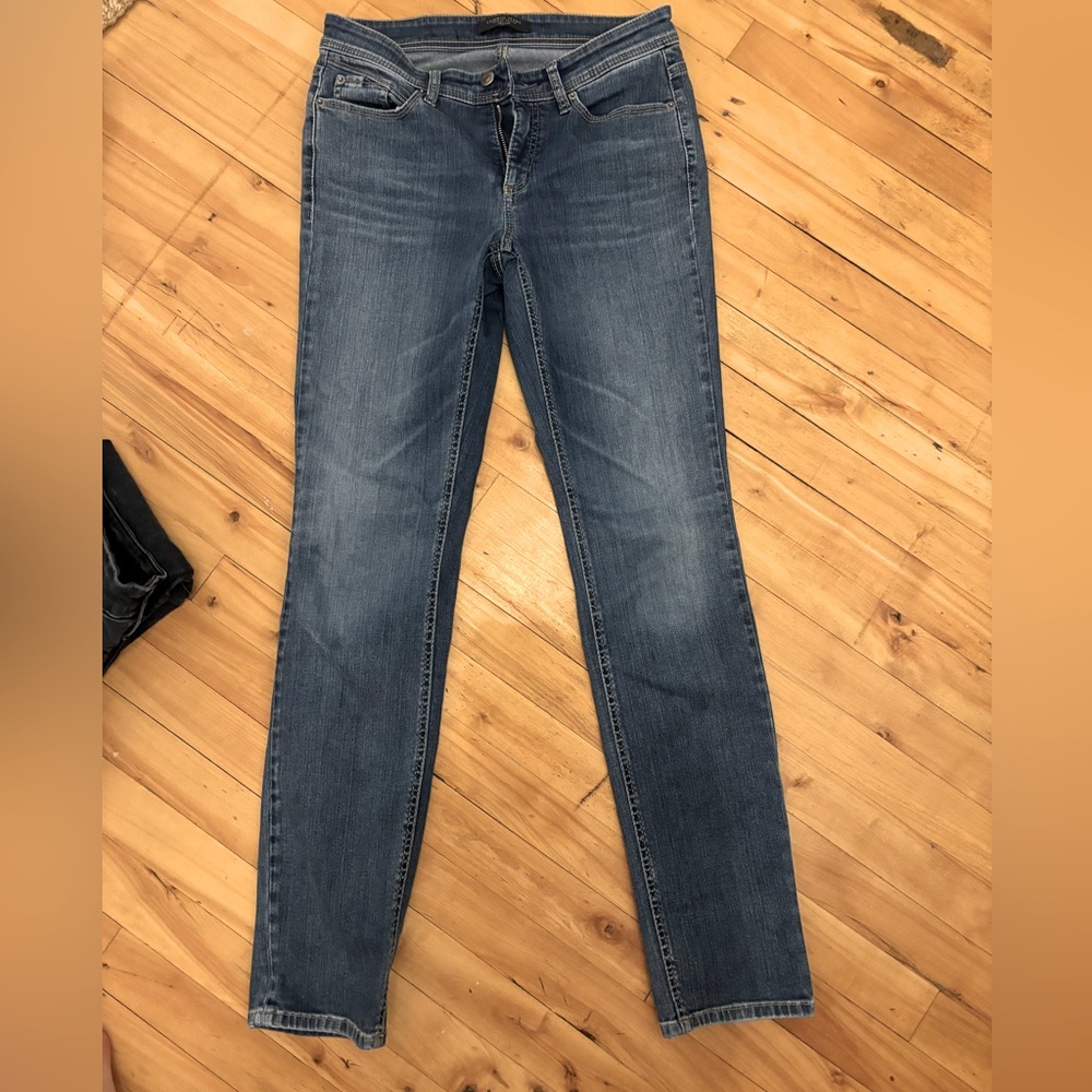 Like new Cambio straight leg jeans